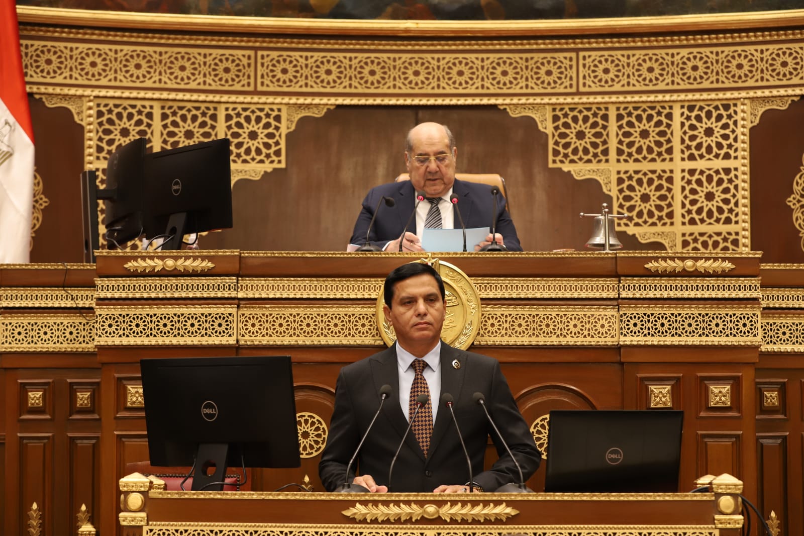 وكيل دفاع الشيوخ يستعرض طلب مناقشة بشأن سياسة تعزيز الاقتصاد الدائري