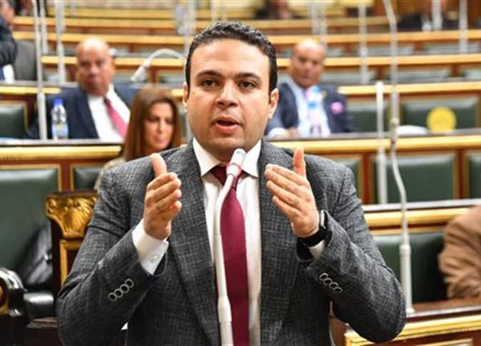 تفاصيل المشادة بين ‎النائب عبد المنعم إمام والفريق كامل الوزير وزير النقل اعتراضًا على قرض بقيمة ٢ مليار يورو للقطار السريع: "ضيعت ملايين على البلد"