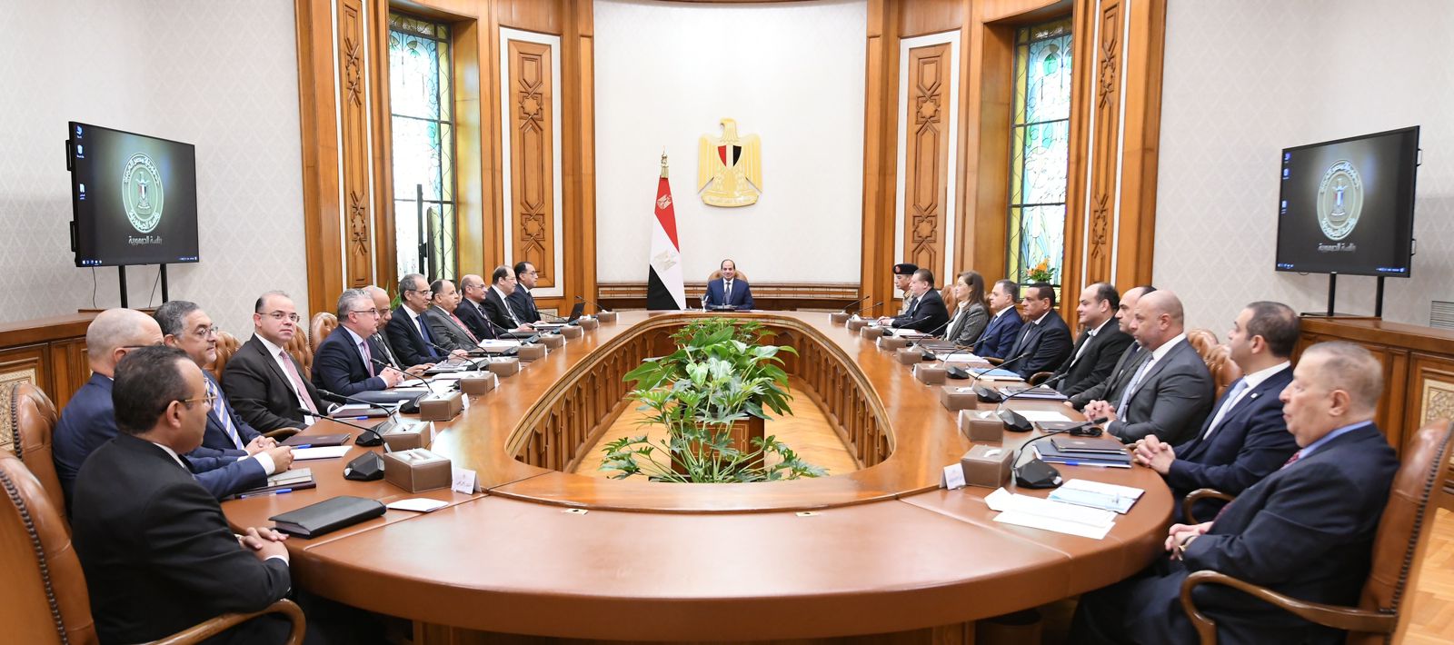 تأسيس الشركة في 10 أيام وتملك الأجانب للعقارات.. 22 قرارًا مهمًا في اجتماع المجلس الأعلى للاستثمار