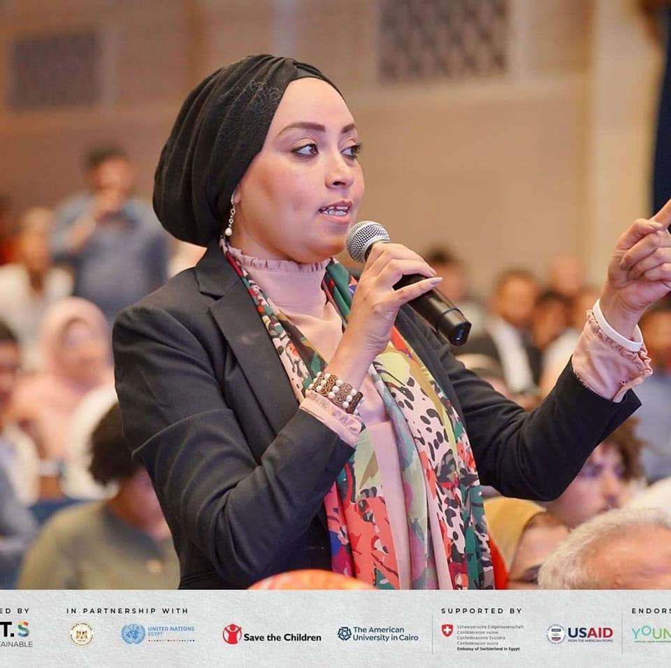 أميرة هريدي : الأزمة السكانية تكمن في رتفاع معدلات الانجاب واختلال التوزيع جغرافيا وتدني الخصائص السكانية