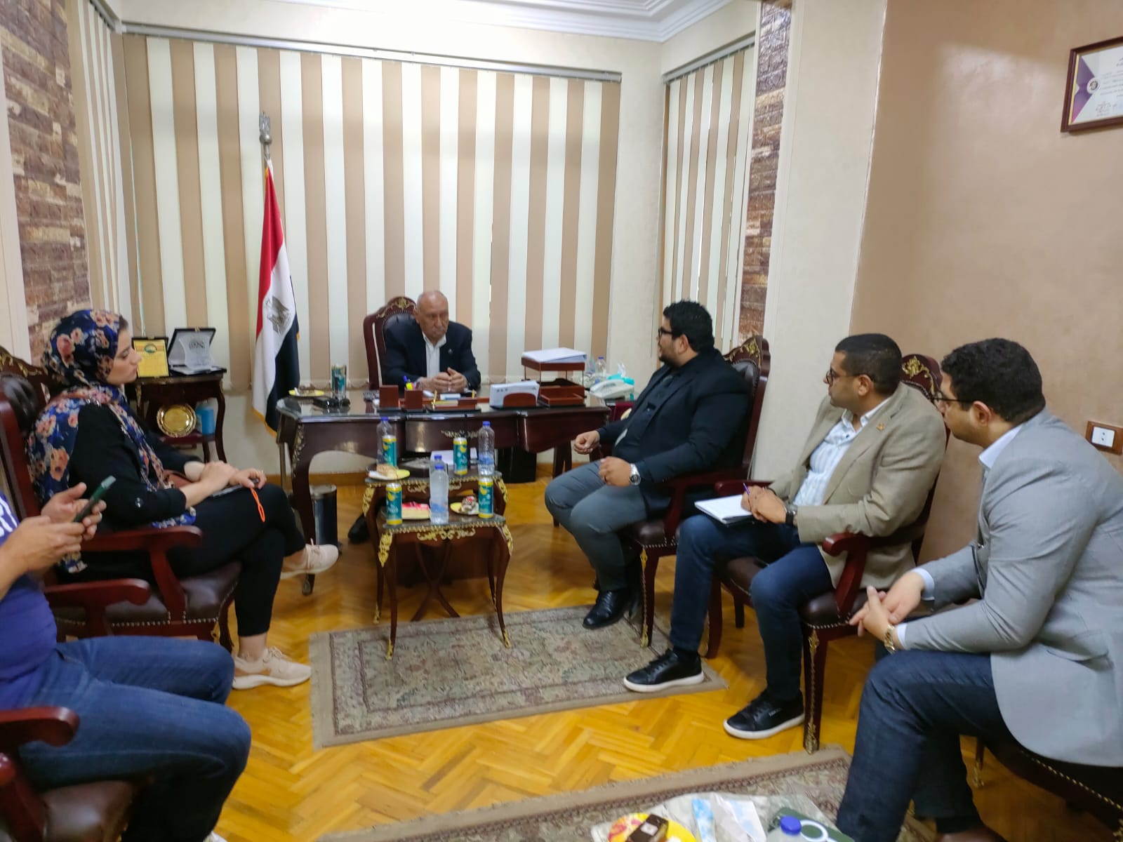 النائب أحمد عثمان: ندعم مبادرة "يوم للناس" للنهوض بخدمات التأمين الصحي الشامل لصالح المريض