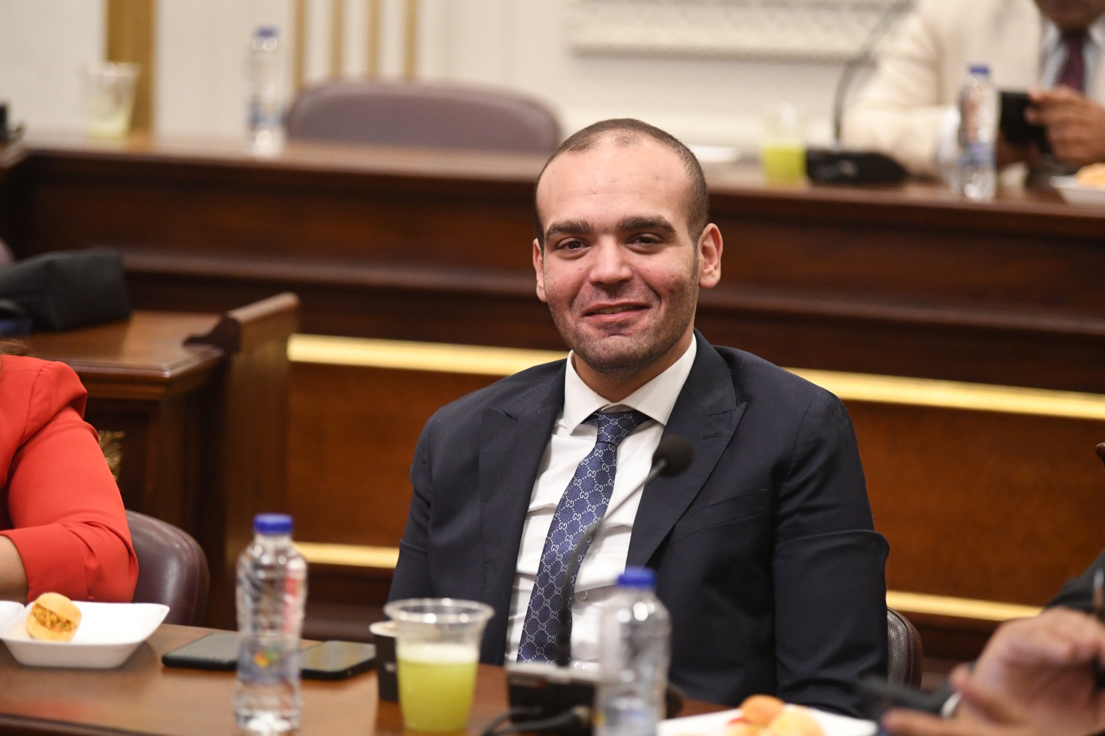 طلب مناقشة عامة حول سياسة الحكومة للترويج للفرص الاستثمارية فى قطاع العقارات
