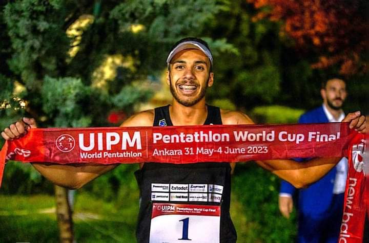 لاعب المؤسسة العسكرية الرياضية مهند شعبان يحصل على الميدالية الذهبية فى كأس العالم للخماسى الحديث للكبار بدولة تركيا