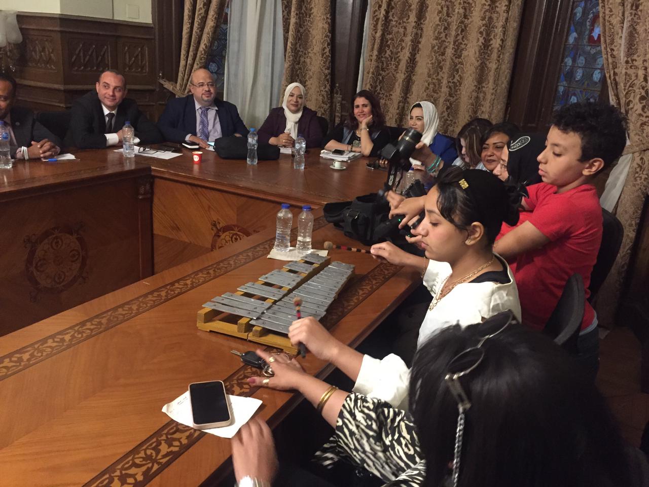 لجنة المرأه ب"المحافظين" تنظم ثاني نقاشات الصالون الثقافى عن الازمة الاقتصادية وتداعيانها