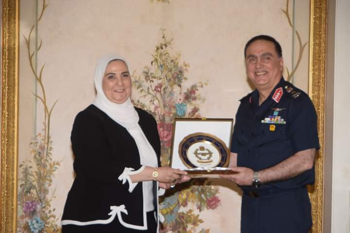 القوات الجوية تفتتح أعمال التطوير ورفع الكفاءة لمركز النسور لذوى الهمم وتوقع بروتوكول تعاون مع وزارة التضامن الإجتماعى