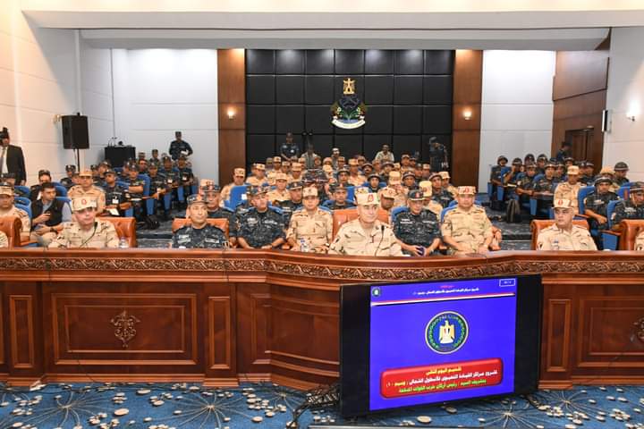 رئيس أركان حرب القوات المسلحة يشهد تنفيذ مشروع مراكز القيادة التعبوى الذى ينفذه الأسطول الشمالى للقوات البحرية