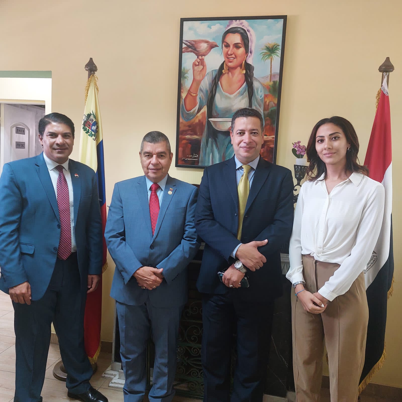 السفير الفنزويلي بالقاهرة يؤكد حرصه على التعاون مع مراكز الفكر في مصر ومؤسسات المجتمع المدني