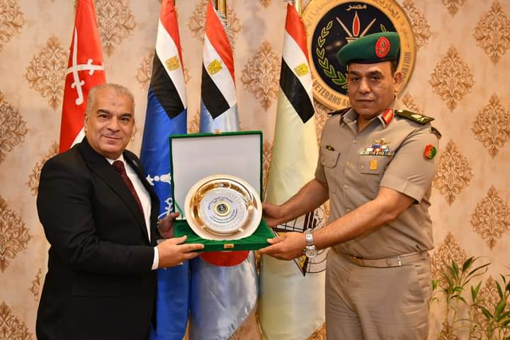 بالتعاون مع جمعية المحاربين القدماء وضحايا الحرب جامعة عين شمس تنظم إحتفالية فنية لعدد من أسر الشهداء والمصابين