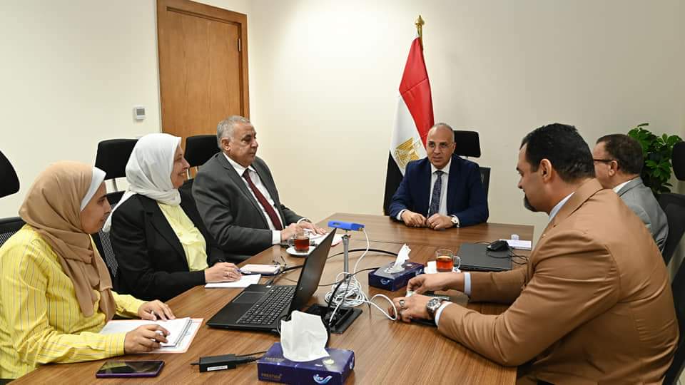  الدكتور سويلم يتابع ضوابط إستخدام المياه الجوفية ومنظومة المراقبة والتحكم في الآبار الجوفية