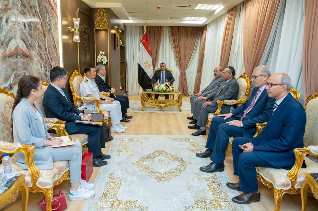 "وزير الدولة للإنتاج الحربي" يبحث مع "السفير الكوري الجنوبي" سبل تعزيز التعاون المشترك