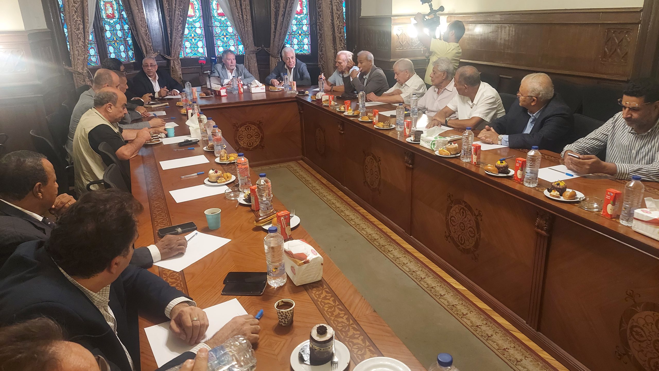 للتوافق حول المرشح الرئاسى.. بدء اجتماع رؤساء احزاب الحركة المدنية بمقر حزب المحافظين