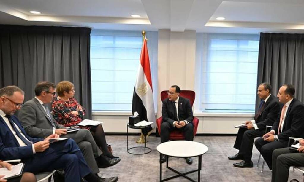 رئيس الوزراء: مصر بدأت في تقليص دور الاستثمارات الحكومية في الاقتصاد