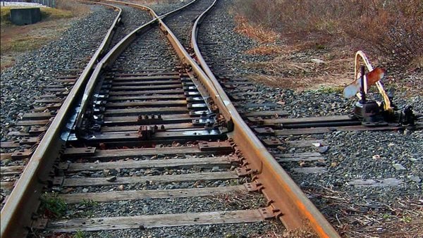 مصرع سيدة سقطت على قضبان السكة الحديد في أسيوط