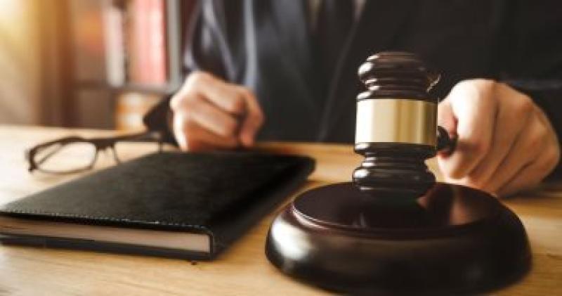 تأجيل محاكمة 4 متهمين بسرقة 150 ألف جنيه من سيارة مواطن