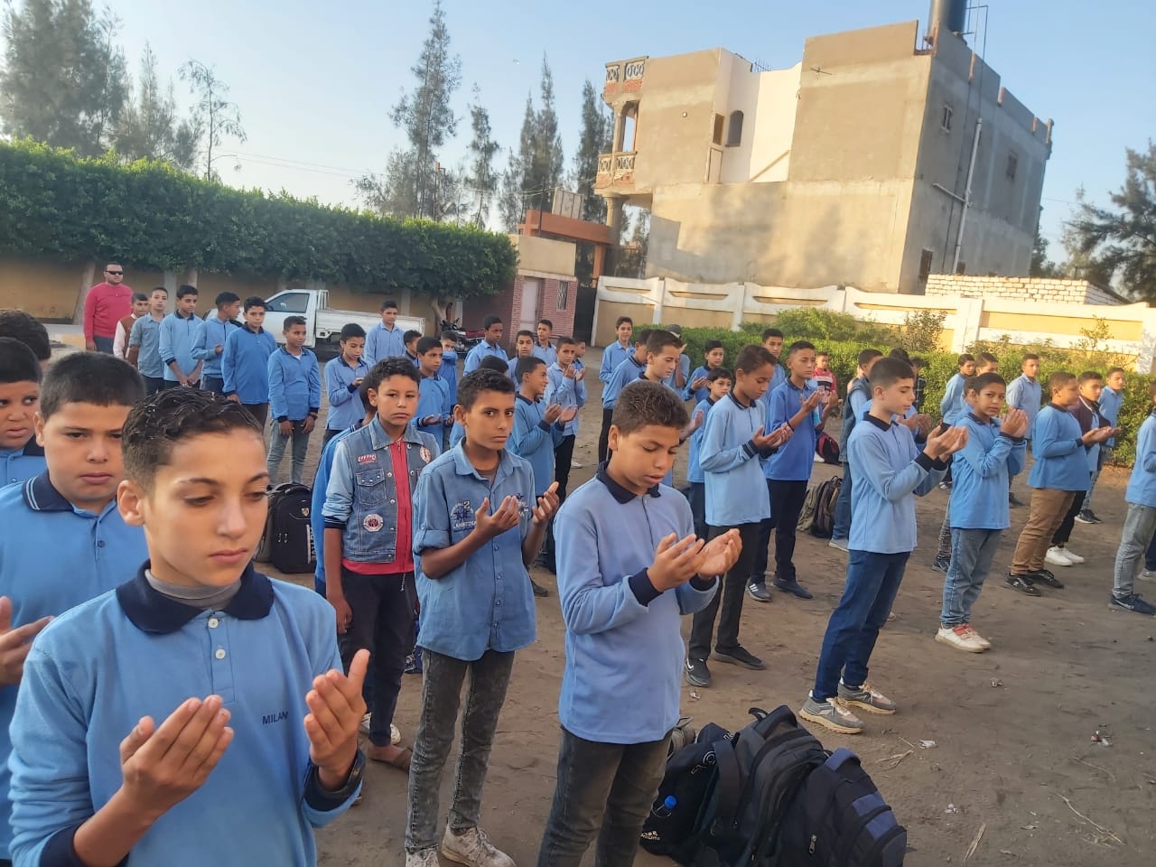 مدارس مصر تقف دقيقة حداد على أرواح شهداء فلسطين