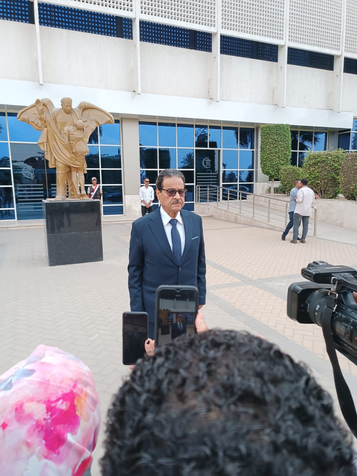 المرشح الرئاسي المحتمل فريد زهران يستكمل الكشف الطبي اليوم الخميس