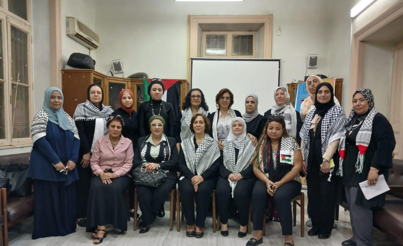 قيادات نسائية بالمصري الديمقراطي الاجتماعي تزرن اتحاد المرأة الفلسطينية بالقاهرة