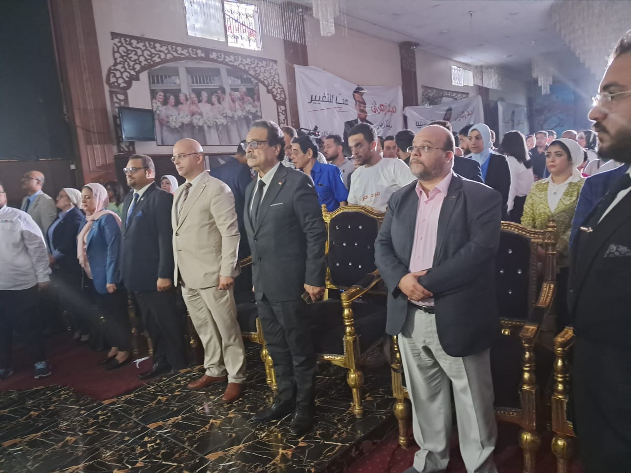 بدقيقة حداد ..بدء المؤتمر الجماهيري لحملة المرشح الرئاسي فريد زهران بالإسكندرية