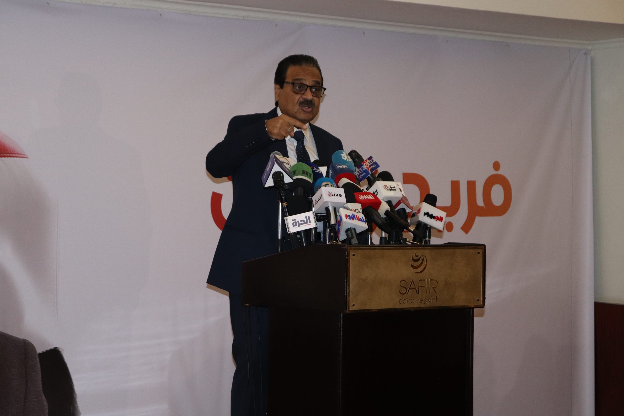 حملة المرشح الرئاسي فريد زهران: تطالب السلطات بالإفراج الفوري عن المقبوض عليهم.. والإسراع في استكمال الوعود وخروج باقي المحبوسين على ذمة قضايا رأي