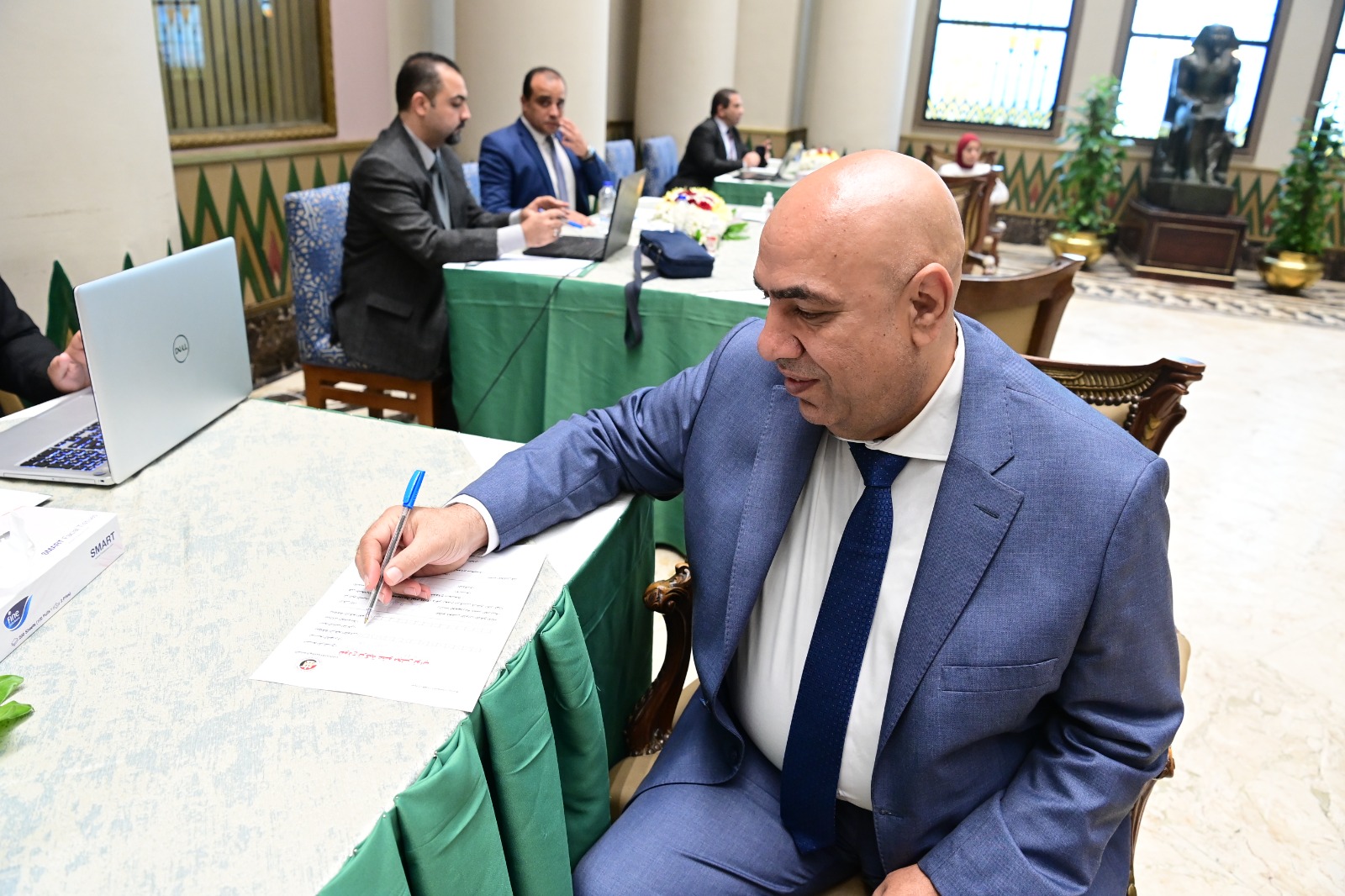 برلماني عقب تزكيته السيسي : المشاركة في الانتخابات واجب وطني وإنجازات الدولة لا ينكرها إلا جاحد
