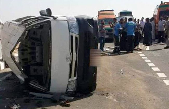 17 مصاب في حادث تصادم سيارتين ميكروباص وملاكي بالفيوم