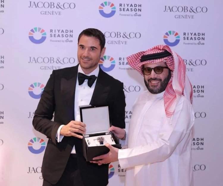 لحضور موسم الرياض .. تركي آل الشيخ يهدي أحمد عز ساعة يد بـ 40 مليون جنيه