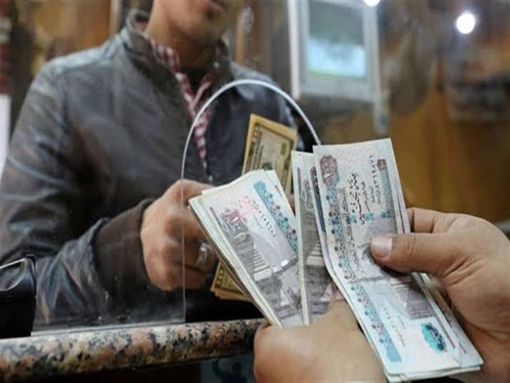 الحكومة تعلن صرف 4 منح سنوية للعمال “500 جنيه في كل مرة”