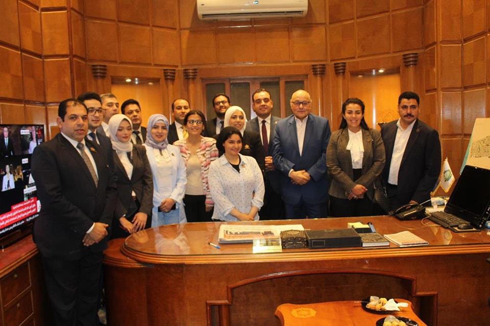 "تنسيقية الشباب" تلتقي عدد من الأحزاب لصياغة برنامج انتخابي لطرحه على مرشحي الرئاسة 2024