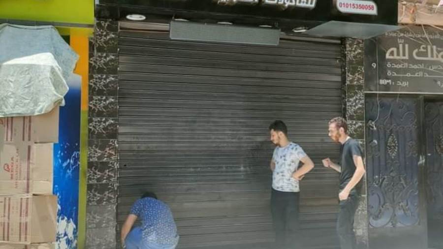 غلق مطعم بشارع 9 فى المعادى لإدارته بدون ترخيص
