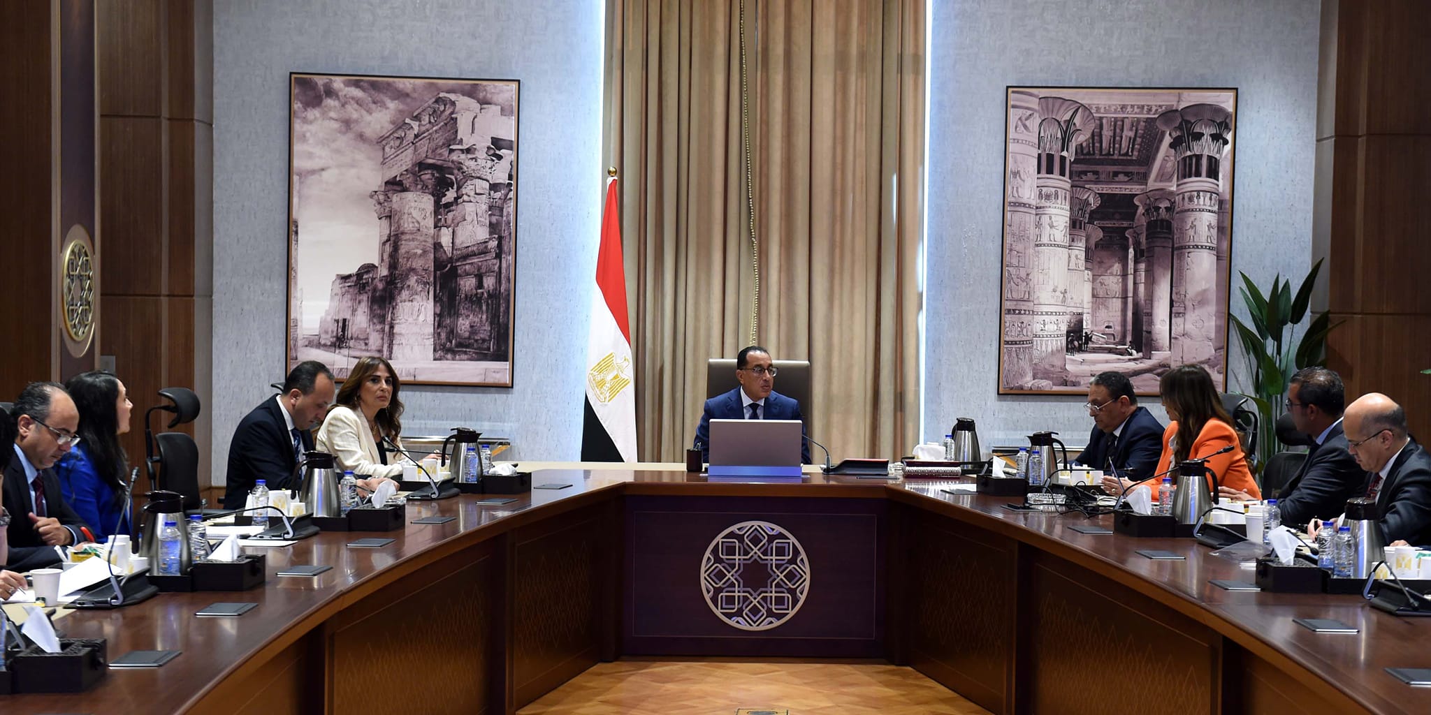 الوزراء: توقيع اتفاقيات شراكة لـ 4 شركات لتصنيع السيارات في مصر خلال أيام