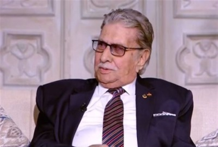 وفاة الفنان عثمان محمد علي عن عمر يناهز 88 عامًا
