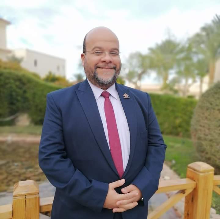 هناك قصور وتباطؤ شديد في تنفيذ منظومة التأمين الصحي الشامل.. وعلى وزارة الصحة سرعة حل معوقات التنفيذ