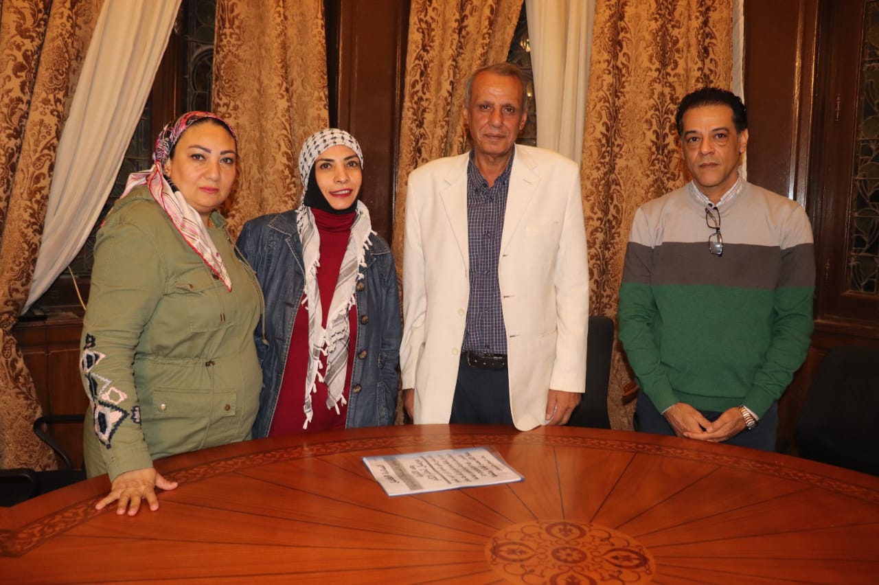 قانون عنصري وغير عادل ولم نعد نحتمل القهر.. ملاك عقارات الإيجار القديم يناشدون الرئيس السيسى بإنهاء القانون واسترداد أملاكهم