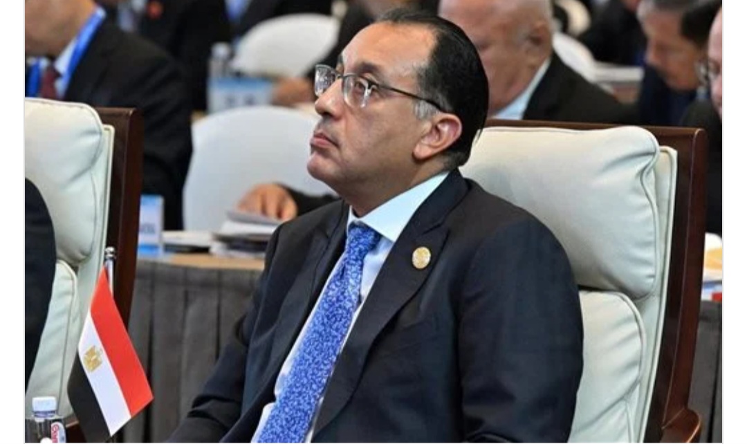 مدبولي يصل الفيوم لتفقد مشروعات حياة كريمة