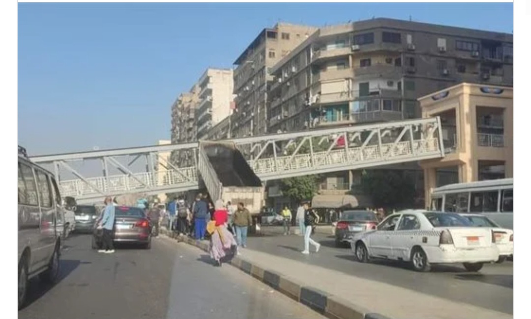 حبس سائق التريلا المتسبب في سقوط كوبري مشاة شارع أحمد عرابي