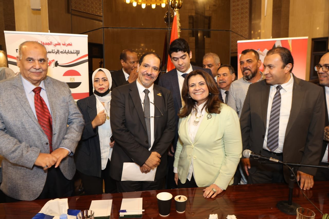 وزيرة الهجرة تلتقي رموز وقيادات الجالية المصرية بالسعودية ضمن حملة “شارك بصوتك”