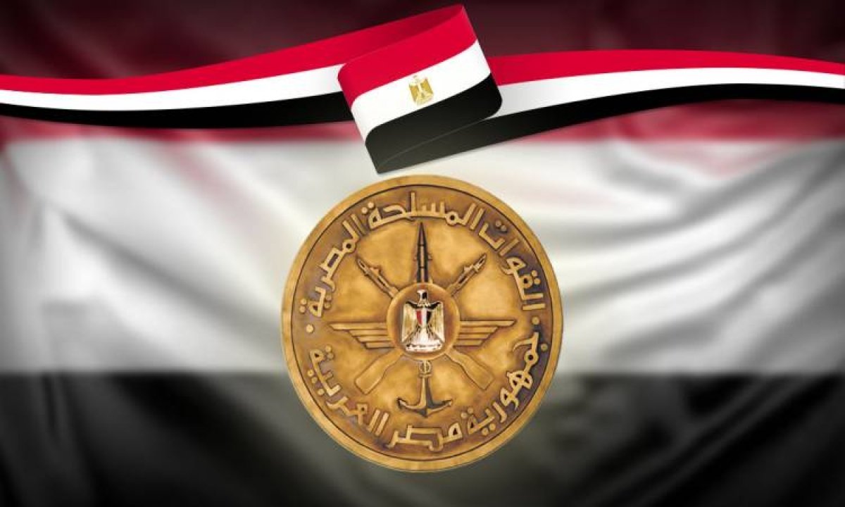 القوات المسلحة تنفذ مشروع إطلاق المياه بالترعة المغذية لمشروع شرق الريف المصرى بمنطقة توشكى