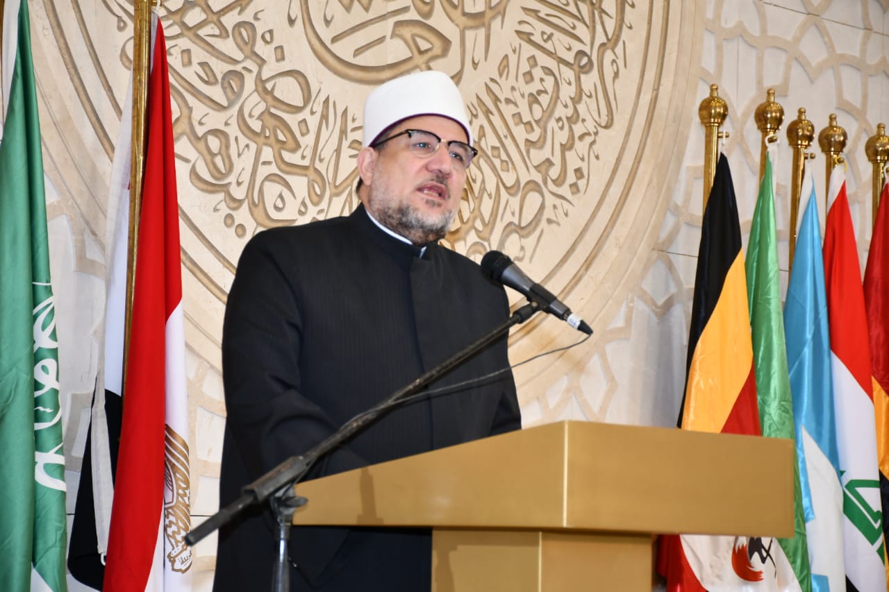 وزير الأوقاف يكرم الشيخ الراحل محمود علي البنا في المسابقة العالمية للقرآن الكريم