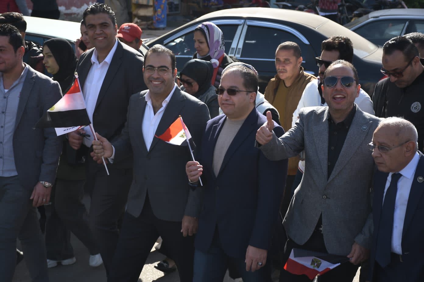 خلال مسيرة حاشدة اليوم ..رئيس شباب النواب : المصريون يقدمون ملحمة وطنية بالمشاركة الكبيرة في الانتخابات