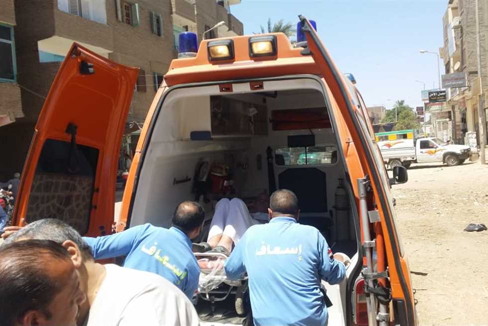 إصابة 5 أشخاص من أسرة واحدة باشتباه تسمم غذائي في بنى سويف