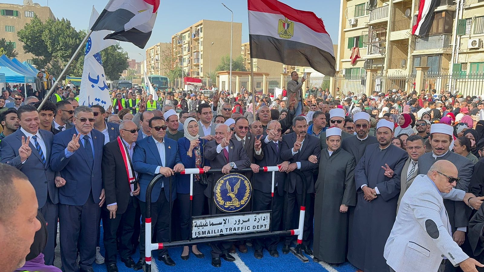 النائب حماد موسي يقود مسيرة حاشدة لتاييد الرئيس السيسي بمحافظة الإسماعيلية 