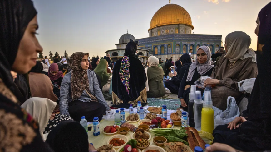الإفطار الرمضاني والمنقوشة اللبنانية على لائحة التراث العالمي لـ "اليونيسكو"