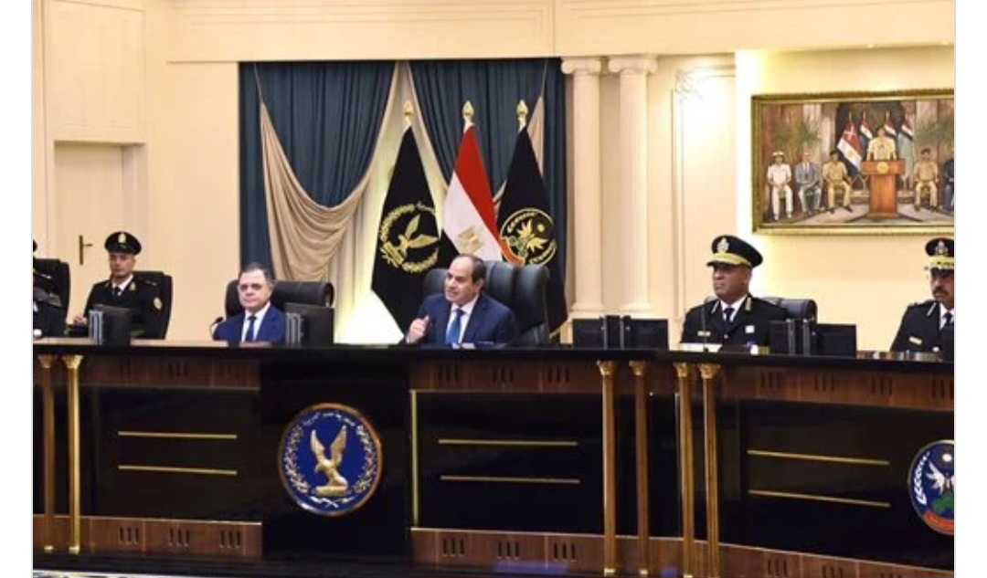 الرئيس السيسي يشهد اختبارات كشف الهيئة للطلاب المتقدمين للالتحاق بكلية الشرطة