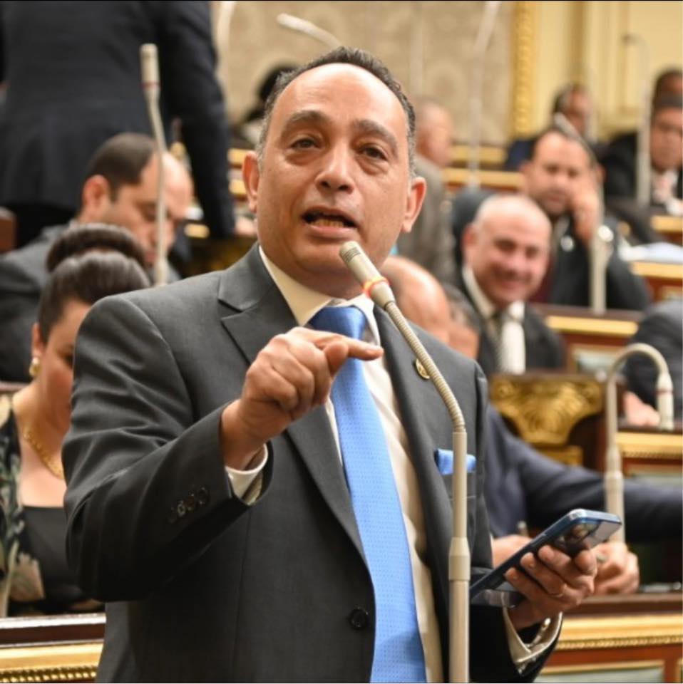 استمرار رئيس الوزراء يعني بقاء السياسات الفاشلة.. ​البياضي ينتقد عودة "وزارة الإعلام" والإبقاء على "وزير التعليم": رسائل سلبية وصادمة للرأي العام