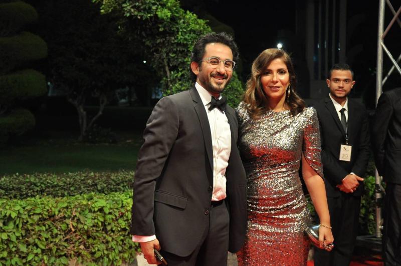 أحمد حلمي يشيد بفليم رحلة 404 لمنى زكي: الفيلم تحفة والجمهور: حلو دعم الزوج ده