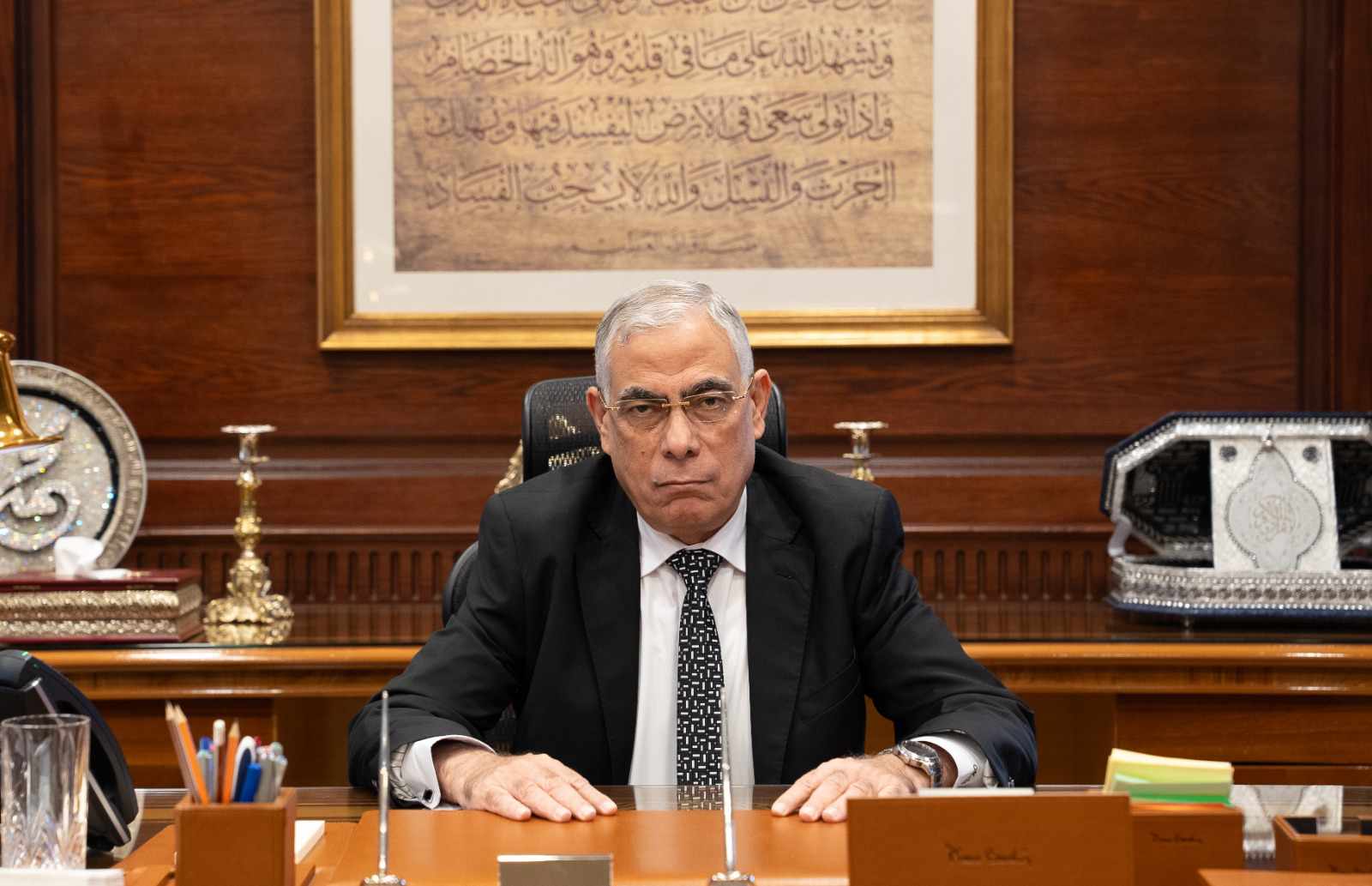 النائب العام يحيل مسؤول كبير بالجمارك للمحاكمة بتهمة الرشوة