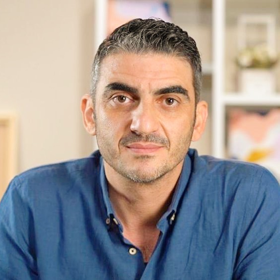 طوني جورج: علينا أن نسأل أنفسنا لماذا يُدان محمد صلاح عندما يلعب مع المنتخب