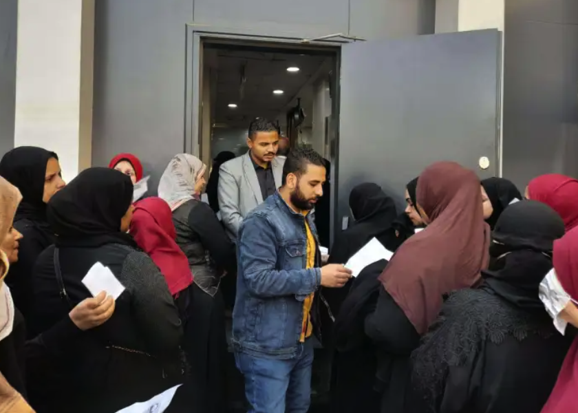 حتى عمر 60 عاما.. تعرف علي شروط حصول السيدات على منحة 30 ألف جنيه من الحكومة