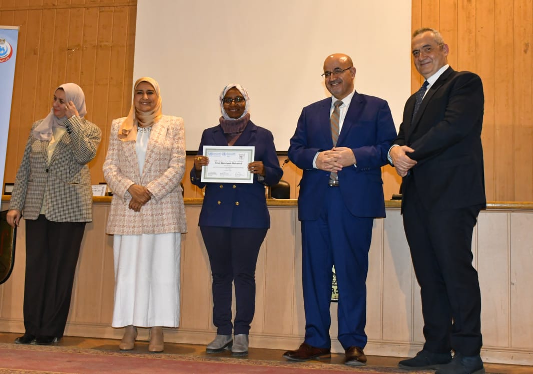 بالتعاون مع منظمة الصحة العالمية.. المستشفيات التعليمية تنظم دورة تدريبية لمدربين الرضاعة الطبيعية والتغذية التكميلية ومقيمين المنشآت الصديقة للطفل