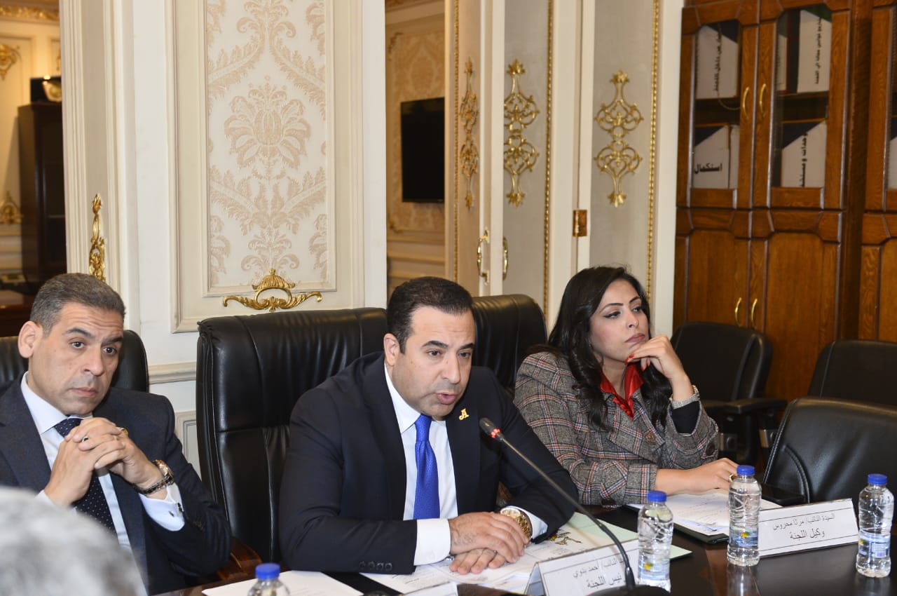 اتصالات النواب : وزارة الاتصالات بذلت جهود كبيرة جدا لتقديم خدماتها من خلال شبكة ابراج تغطي الجمهوريه